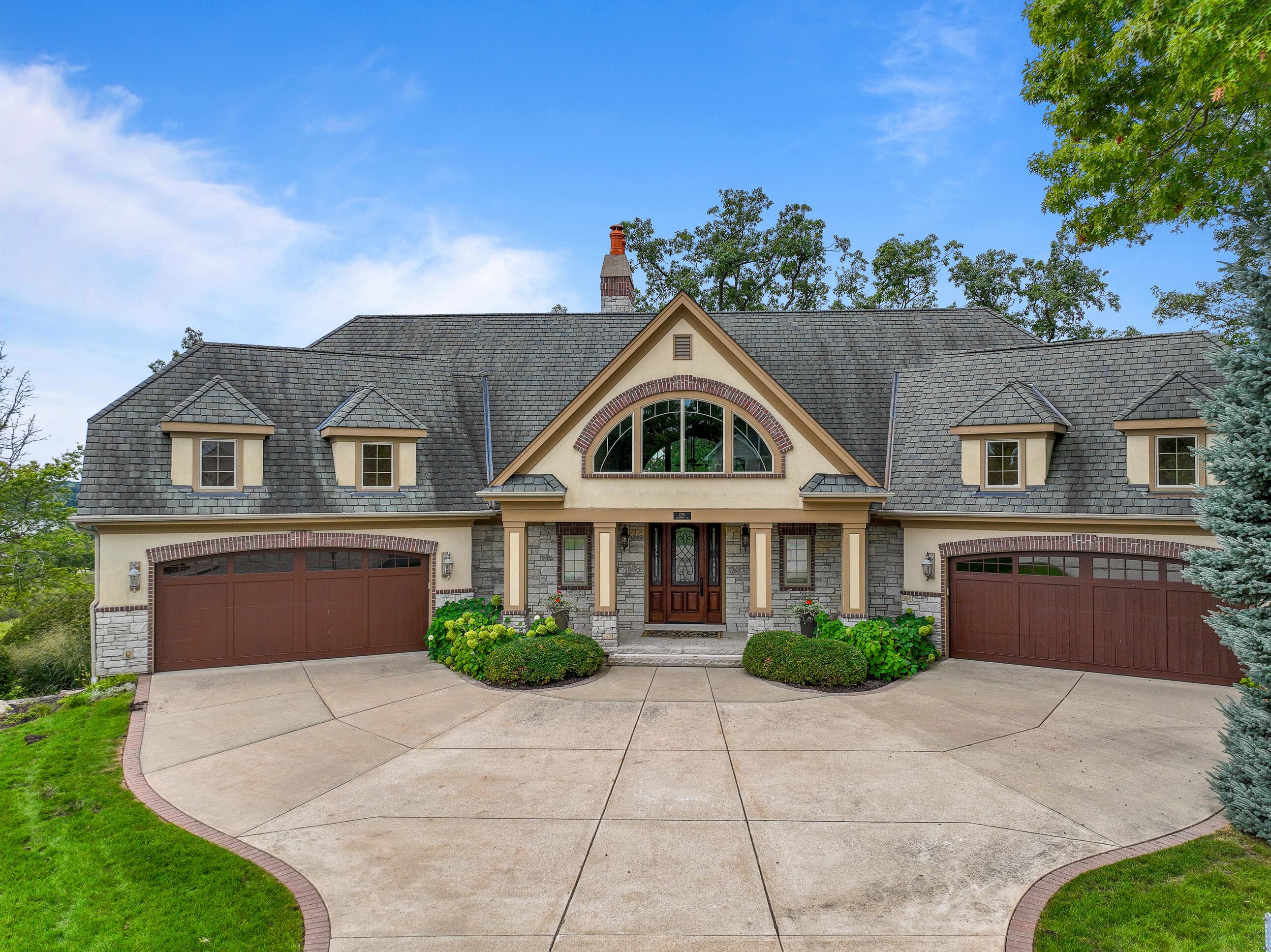1291 Waterview Way, Geneva