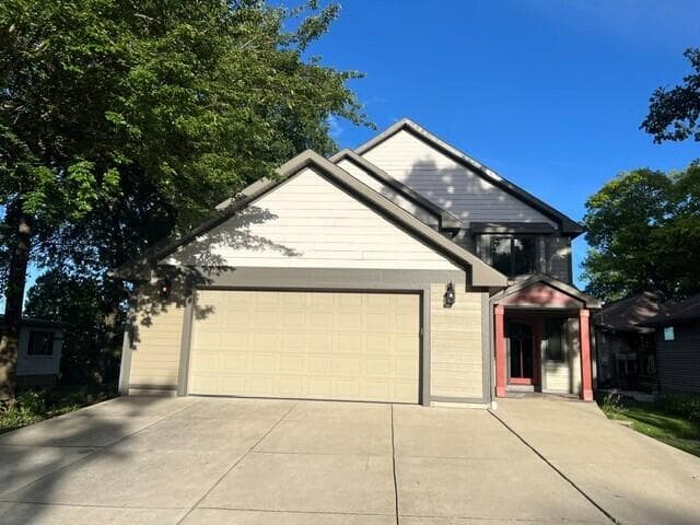 7325 W Wind Lake Rd, Norway