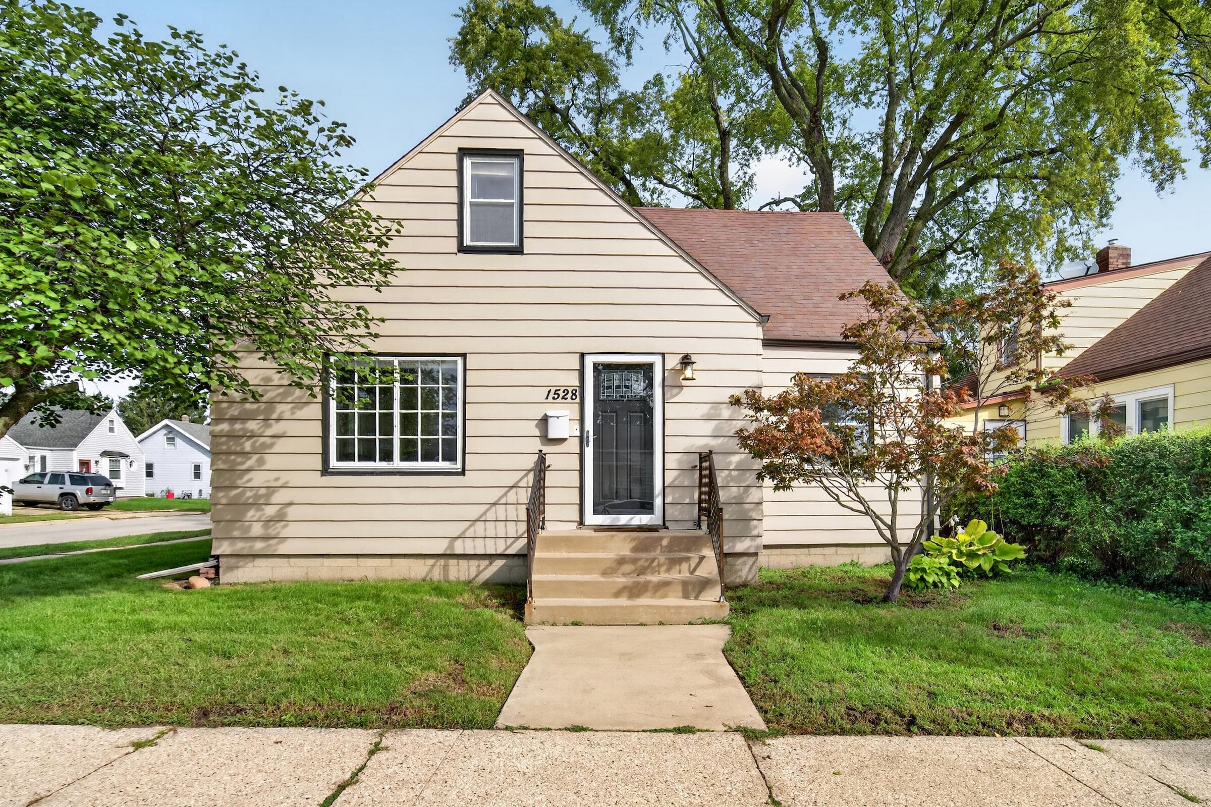 1528 76th St, Kenosha