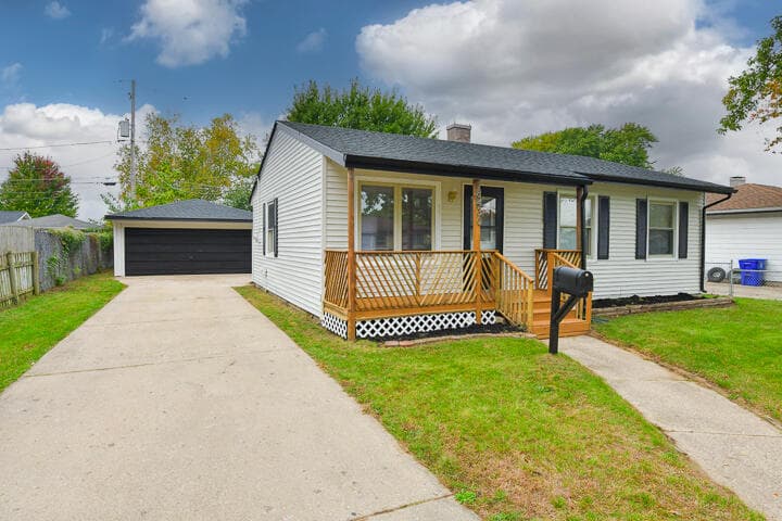 8430 14th Ave, Kenosha