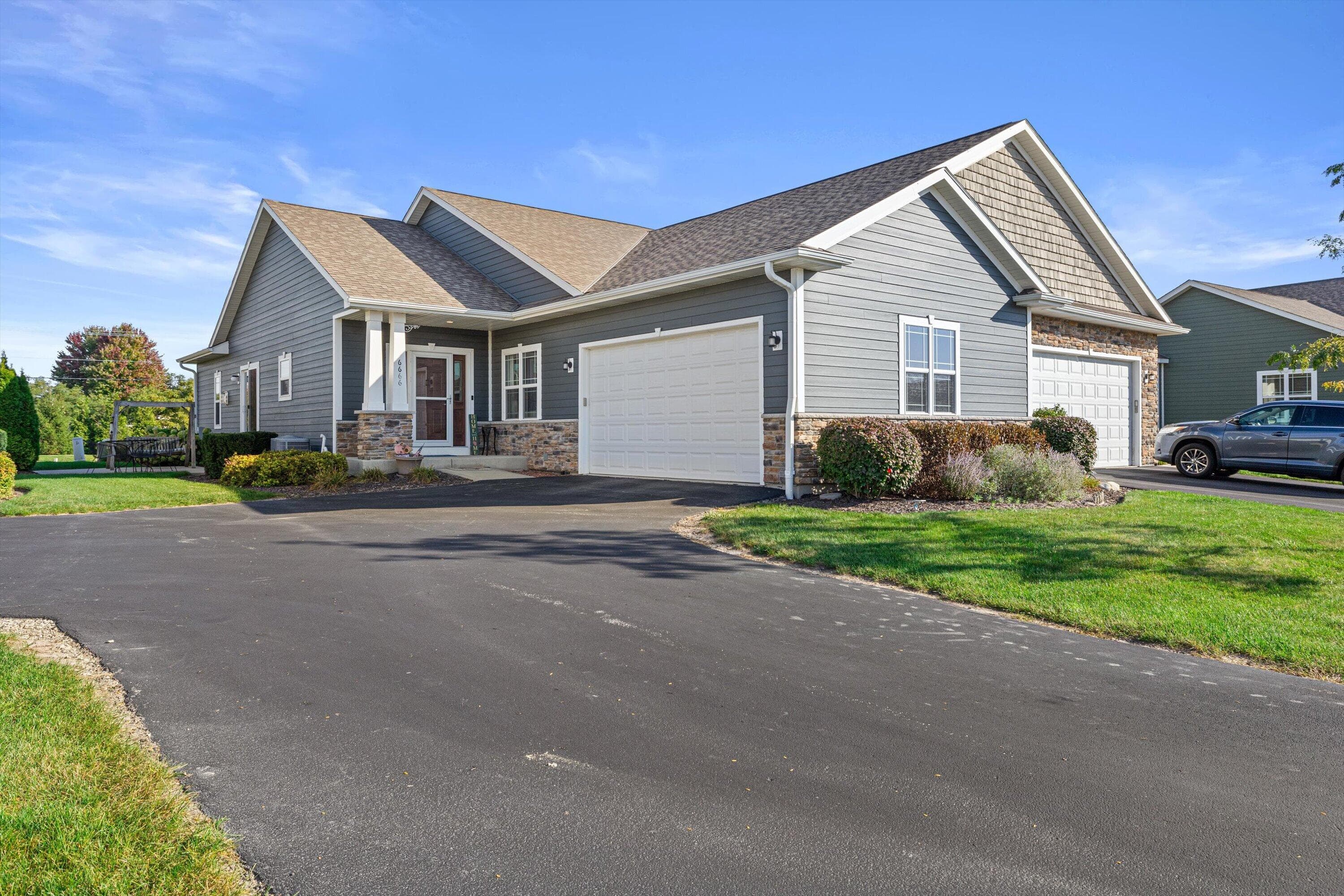 6666 105th St, Pleasant Prairie