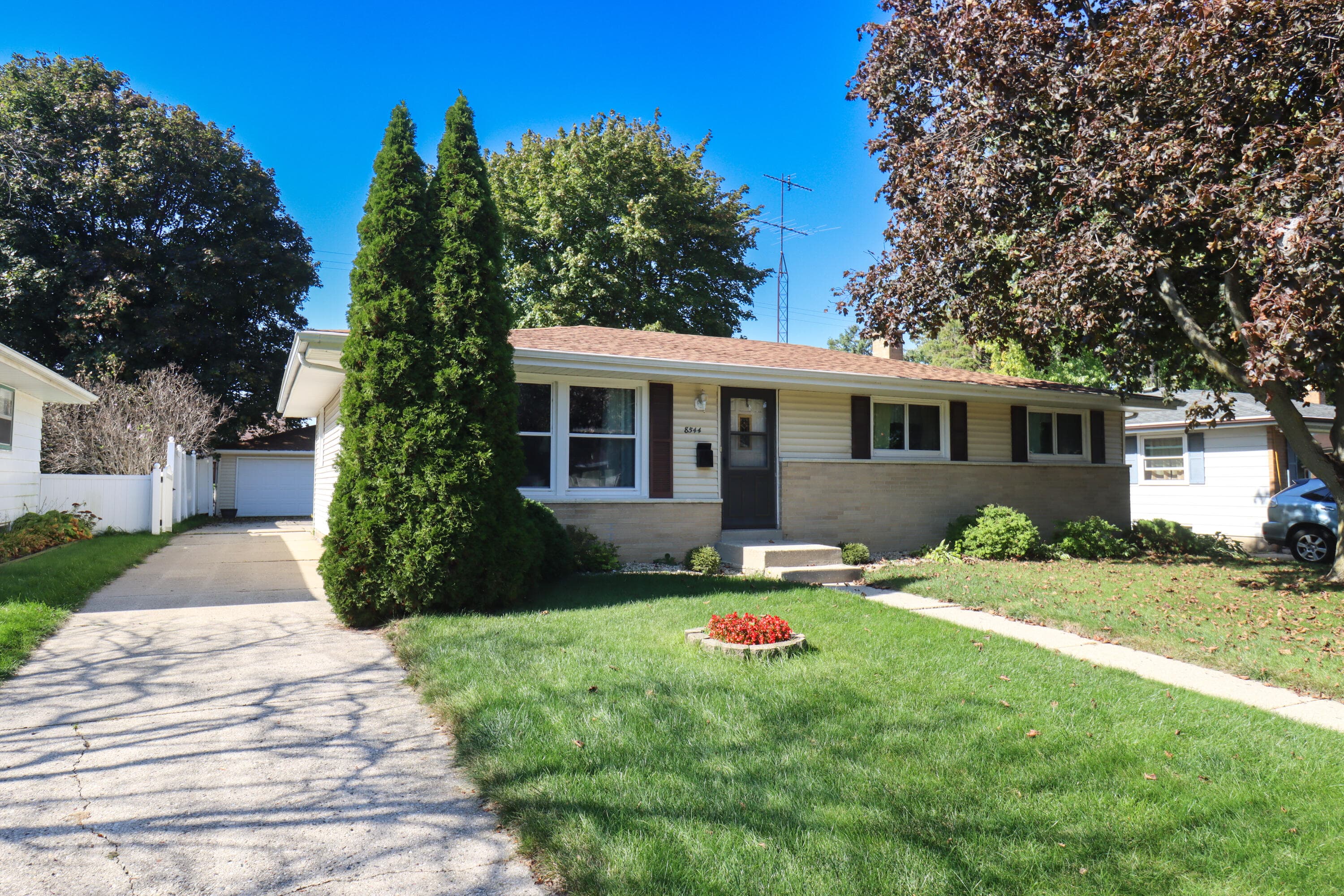 8544 32nd Ave, Kenosha
