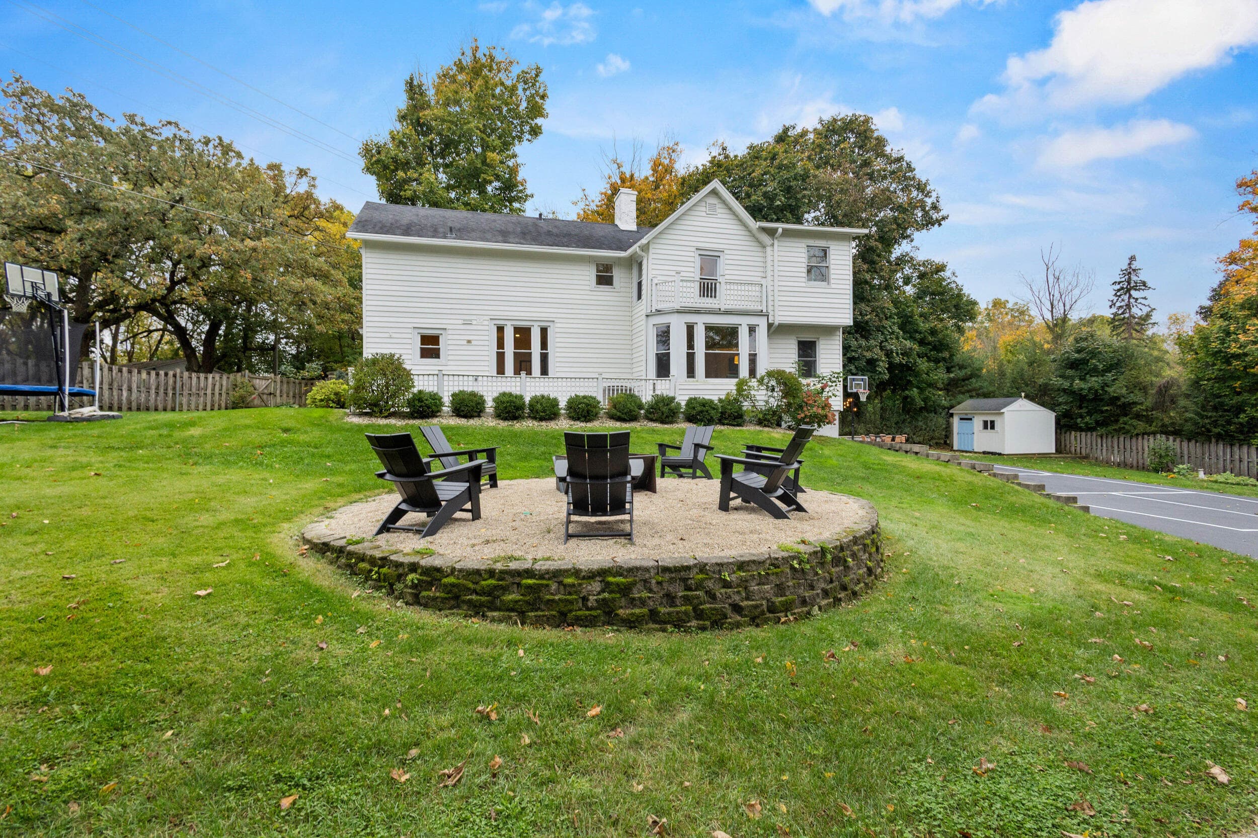W2851 Swinghurst Ln, Linn