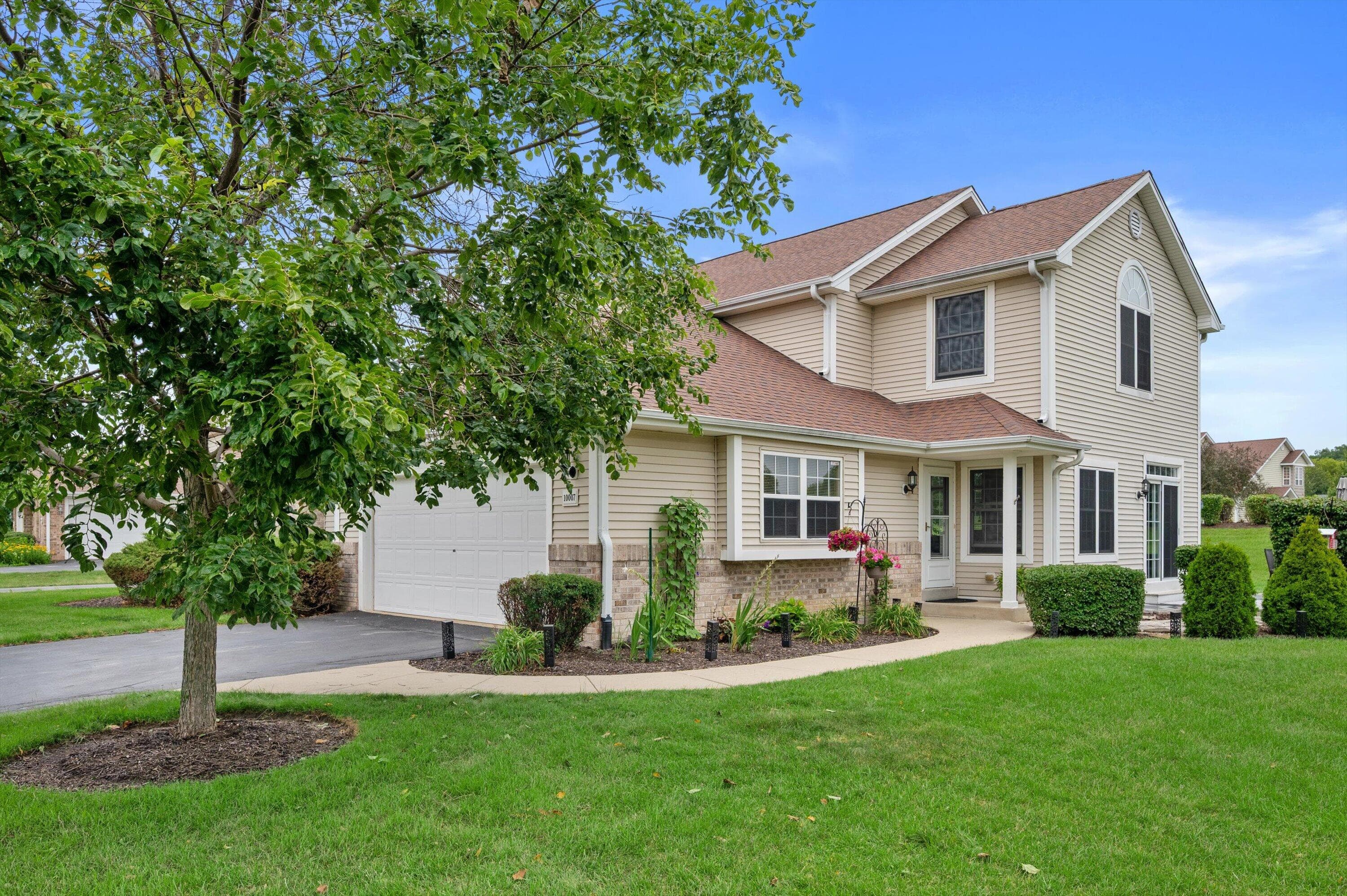 10007 66th Ave, Pleasant Prairie