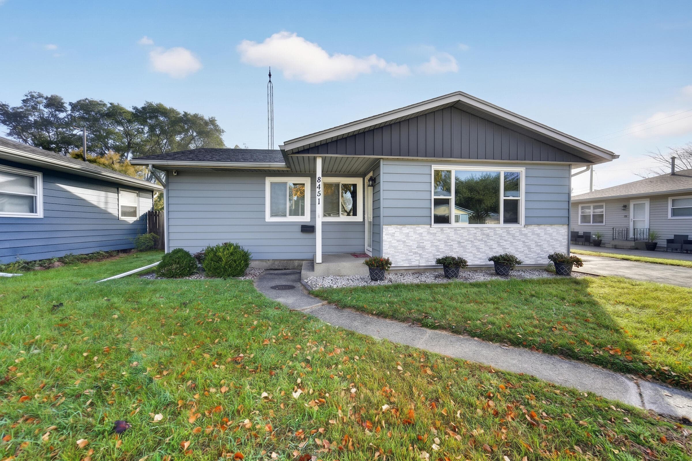 8451 14th Ave, Kenosha