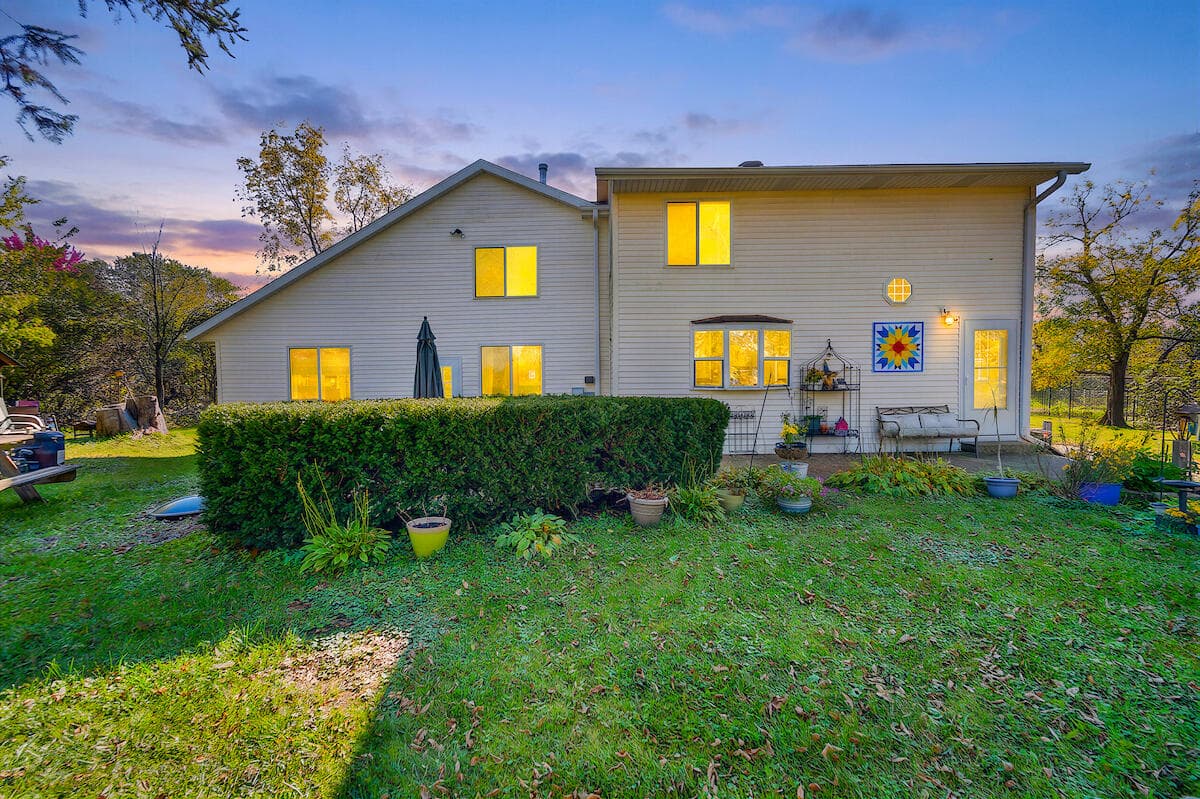 10905 Burlington Rd, Somers