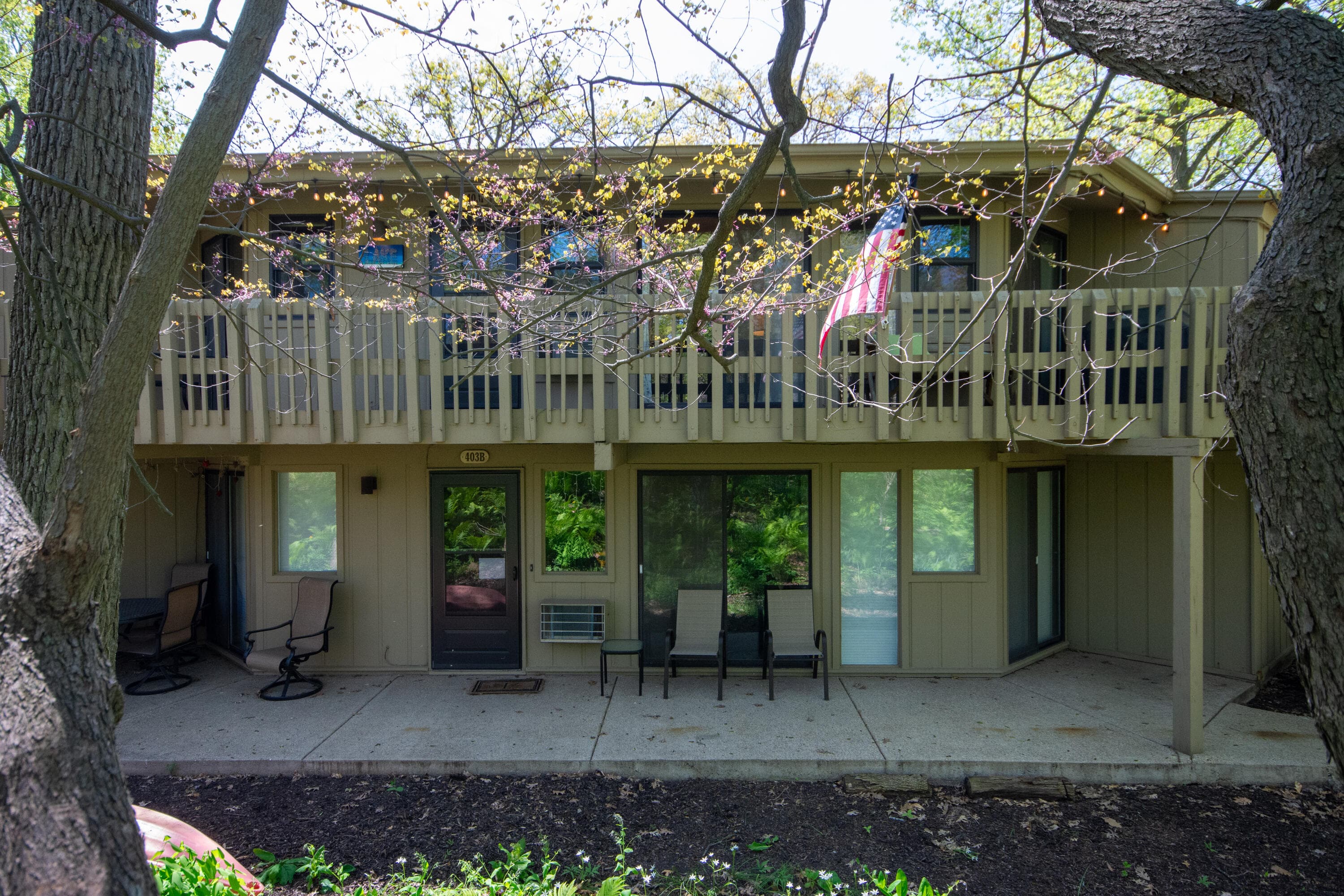403 Deerpath -, Fontana